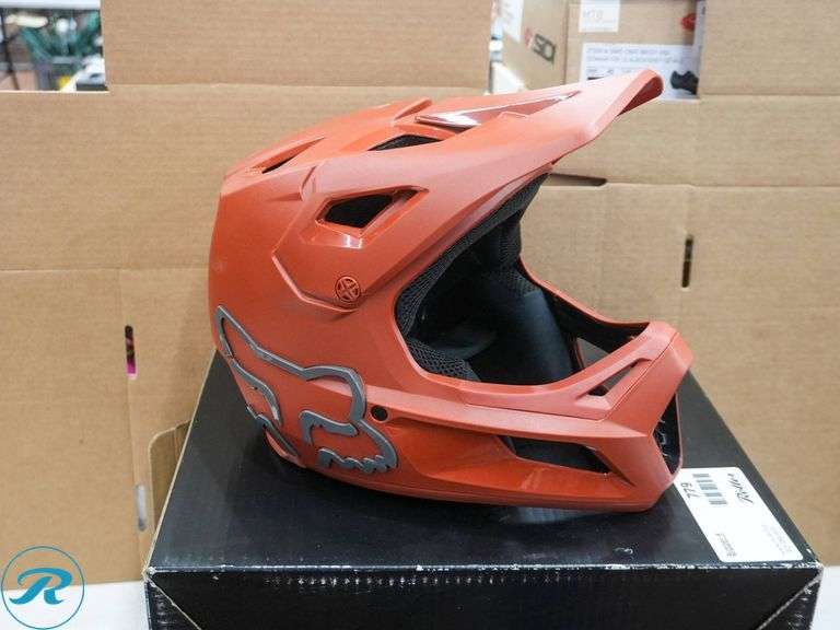 Fox RAMPAGE Red Full-Face Bicycle Helmet, Size YL - Roller Auctions