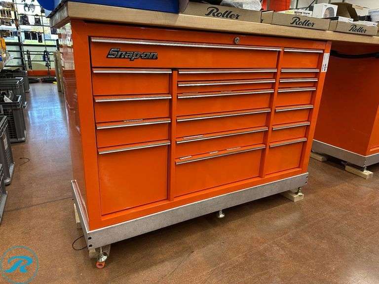 Snap-on KRA5318FPJK 18-Drawer Tool Chest, 53″ (Wood Top Not Included)