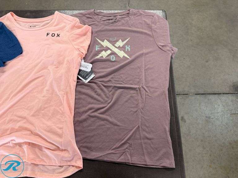 (8) Women’s Cycling T-Shirts, Size L - Roller Auctions