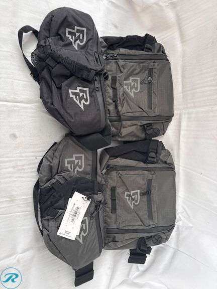 (2)RF Stash 3L and (2)Quick Rip Hip Bags in Charcoal and Stealth - Roller Auctions