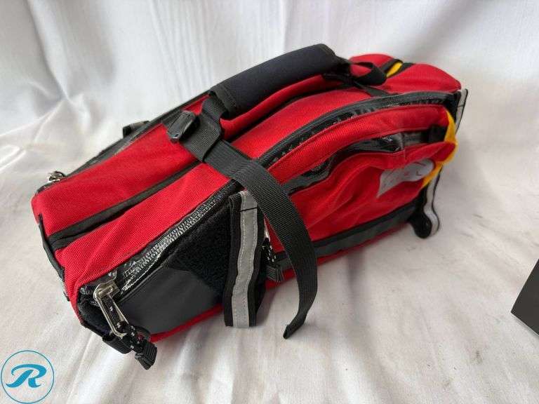 Arkel Handlebar Bag and Tailrider Trunk Bag - Roller Auctions