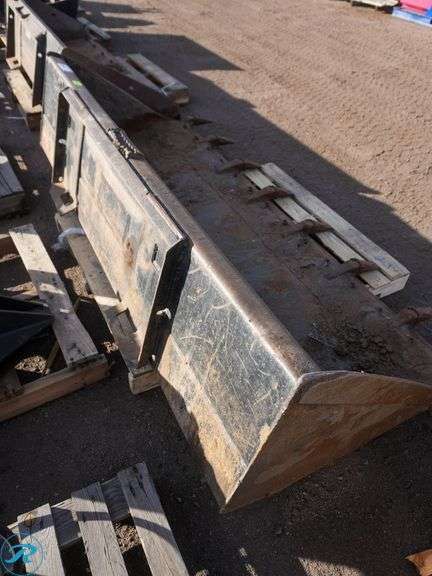 84" Skid Steer Bucket - Roller Auctions