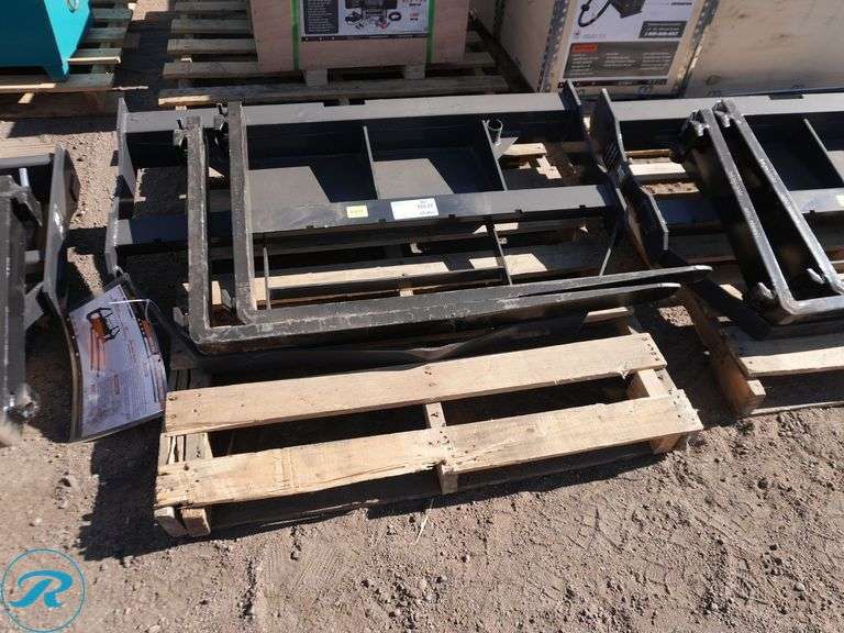 New Land Honor MPF-11-2000G Fork Attachment to Fit Mini Skid Steer Loader, 36" Forks - Roller Auctions