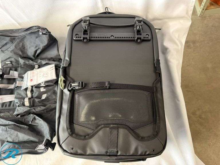 Thule Paramount Hybrid Pannier Bag and Arkel Front Rollpacker 15 Bag - Roller Auctions