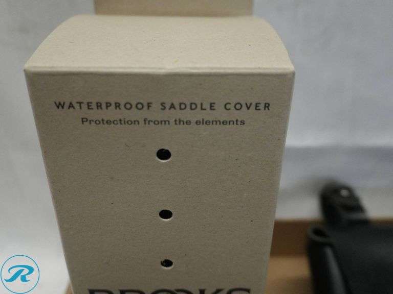 Brooks England Saddle Bag and Waterproof Saddle Cover - Roller Auctions