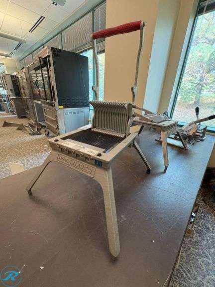 Lincoln Redco Lettuce King 402NC Vegetable / Chicken Shredder and Slicer