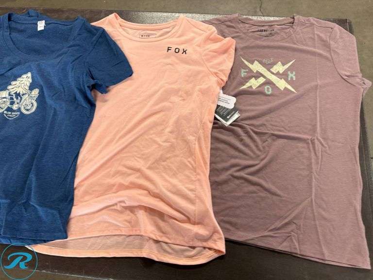 (8) Women’s Cycling T-Shirts, Size L - Roller Auctions