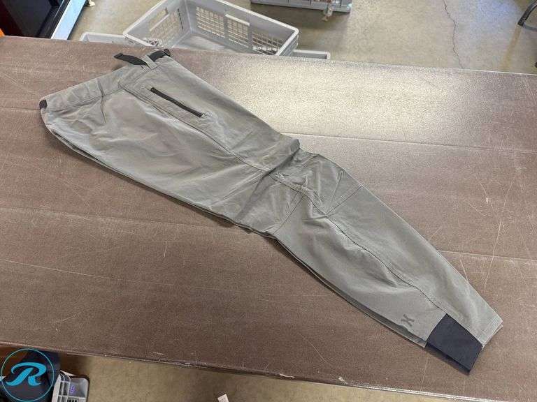 Fox Ranger Men’s Pants, Size 32 - Roller Auctions