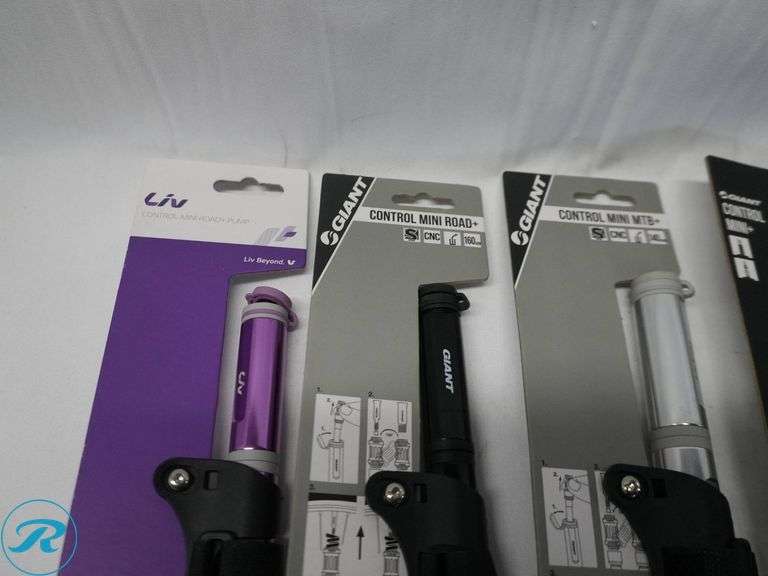 Tray of (6) Giant and Liv Mini Bike Hand Pumps - Roller Auctions