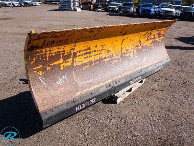 11' Snowplow to Fit Large Truck - Roller Auctions