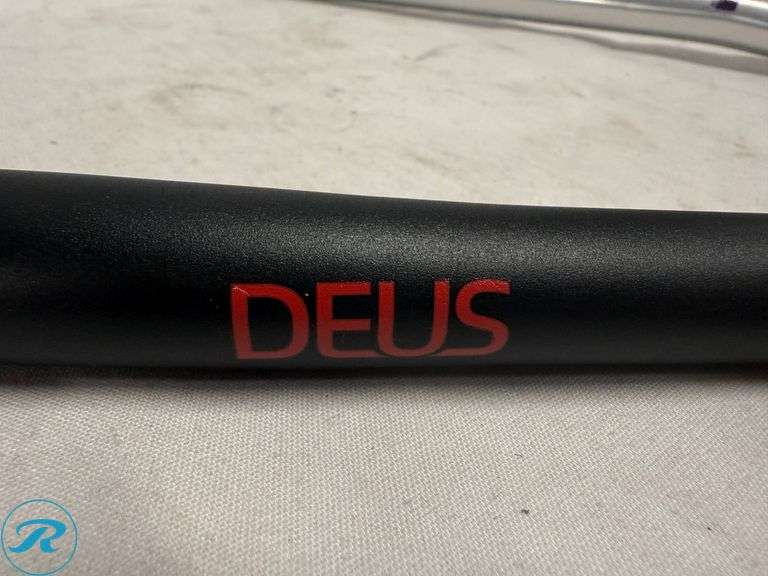 Race Face Deus and Sim Works MowMow Handlebars - Roller Auctions