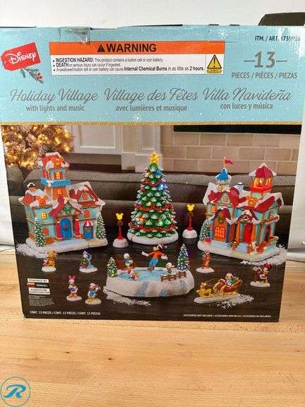 Disney Holiday Village, 13 piece Set - New