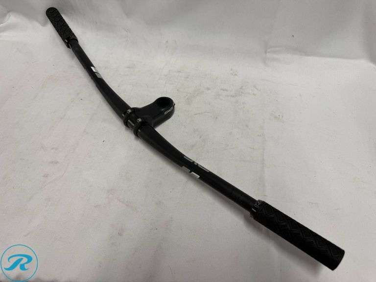 (2) ENVE M6 Carbon Mountain Bike Handlebars One With Stem and Grips - Roller Auctions