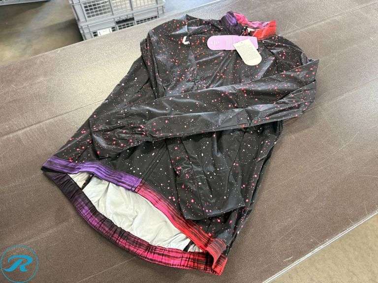 Liv Zorya Women’s Wind Jacket, Size M - Roller Auctions