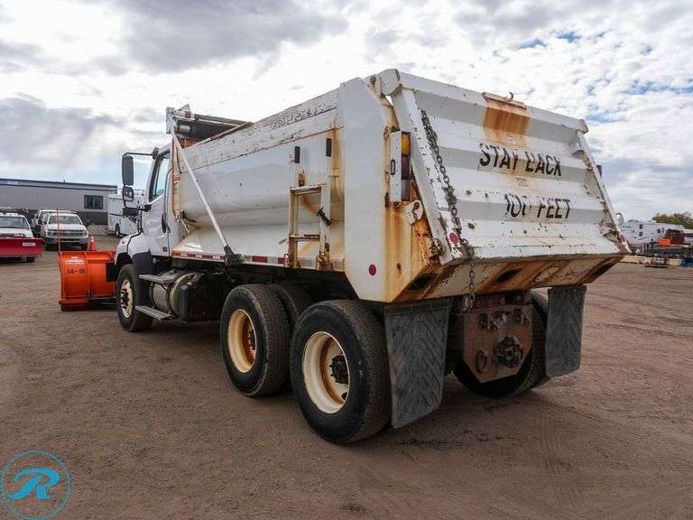 2015 Freightliner 108SD T/A Dump Truck - Roller Auctions