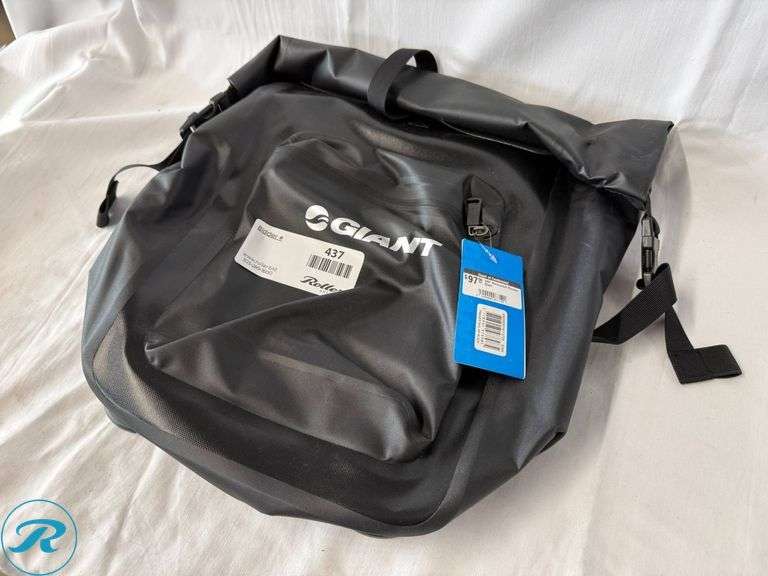 Giant Waterproof Pannier Bag - Roller Auctions