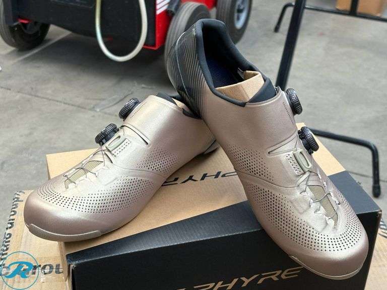 Shimano S-Phyre RC9S Cycling Shoes, Champagne, Size 45 (US 10.5) - Roller Auctions