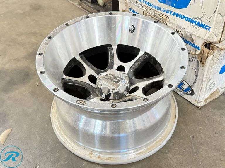 Old Itp Rims (4) ITP Aluminum Alloy Wheels for Off-Road Vehicles - Roller Auctions
