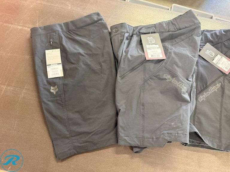 (5) Women’s Cycling Shorts, Size S - Roller Auctions