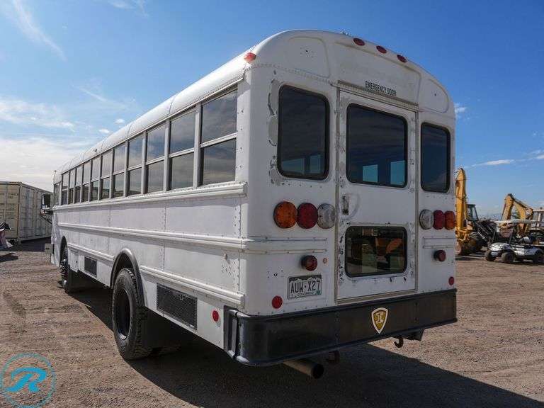 2006 International FE300 S/A 35-Passenger Bus - Roller Auctions