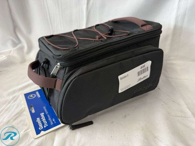 Gazelle Trunkbag - Roller Auctions