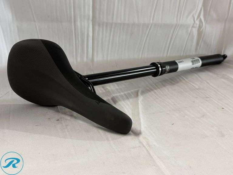TranzX Adjustable Travel and Cinelli Neos Seatposts with Saddles - Roller Auctions