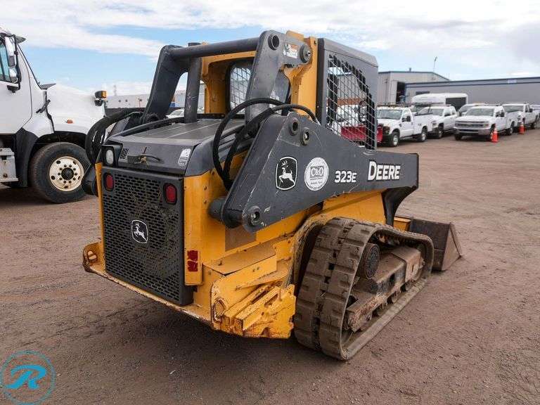 2015 John Deere 323E Crawler Skid Steer Loader - Roller Auctions