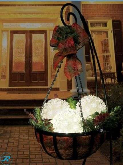 (2) GE: StayBright Random Sparkle LED Spheres, 3-pack- New - Roller Auctions