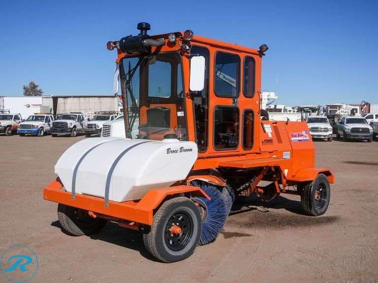 2020 Broce RCT-350 Ride-On Broom