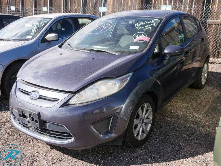 2012 Ford Fiesta SE FWD