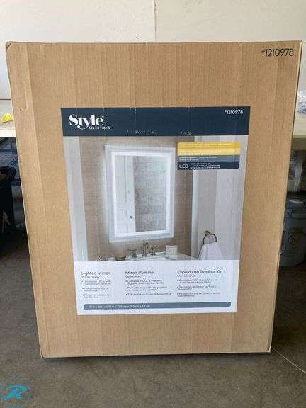 (1) New Style Selections 28" x 36" Polished Rectangular Dimmable lighted Bathroom Vanith Mirror (White) - Roller Auctions