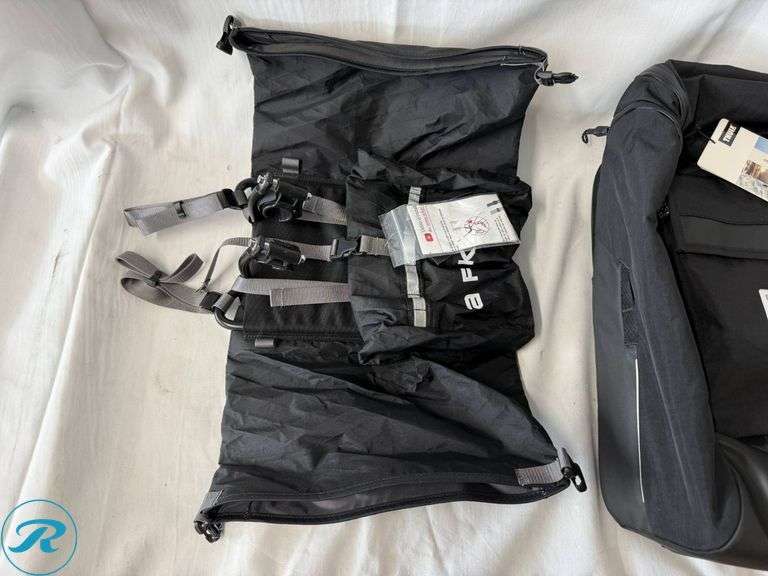 Thule Paramount Hybrid Pannier Bag and Arkel Front Rollpacker 15 Bag - Roller Auctions