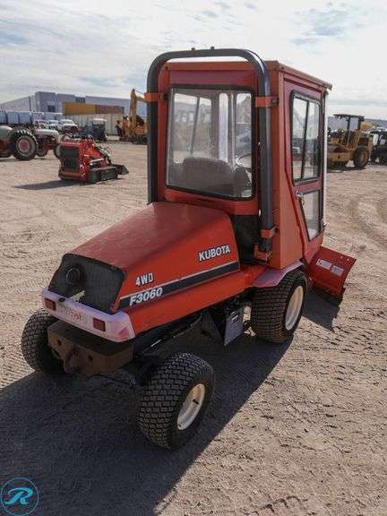Kubota  F3060  4WD  Tractor - Roller Auctions