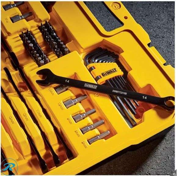 DeWALT 184 Piece Mechanics Tool Set- New - Roller Auctions