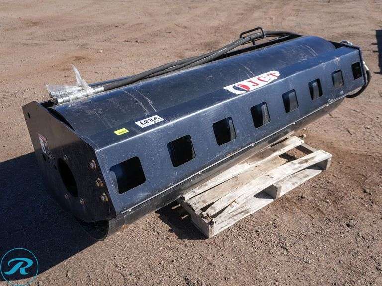 JCT Hydraulic 72" Vibratory Roller Attachment To Fit Skid Steer Loader - Roller Auctions