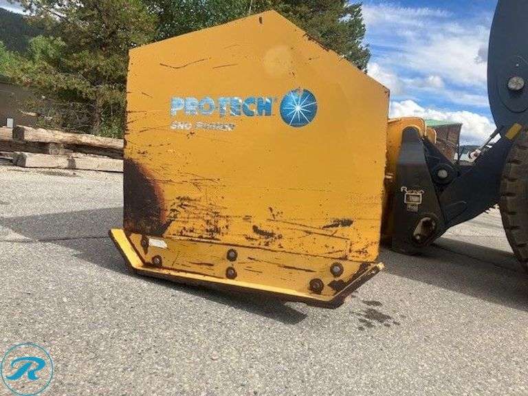 2016 Pro-Tech FPL18 Folding Box Snow Pusher, 18' Width, Manual Folding, Rylind Wedge Lock Coupler (Right Side Wing Hinge is Bent Causing the Right Side To Not Lay Flat On The Surface) - Roller Auctions