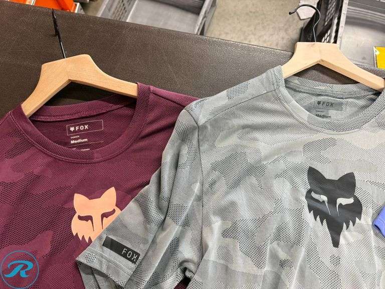 (4) Fox Ranger Women’s Jerseys, Size M - Roller Auctions