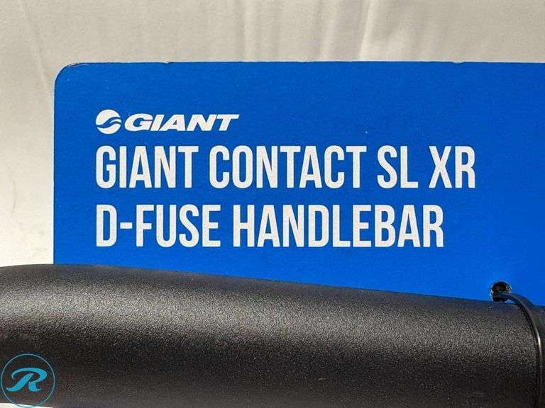 (5) Giant Contact SL XR D-Fuse Handlebars, 440mm - Roller Auctions