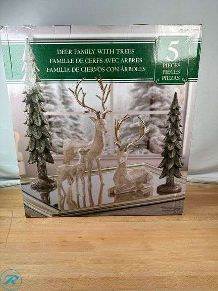 Holiday Deer Family with Trees, Set of 5 - New - Roller Auctions