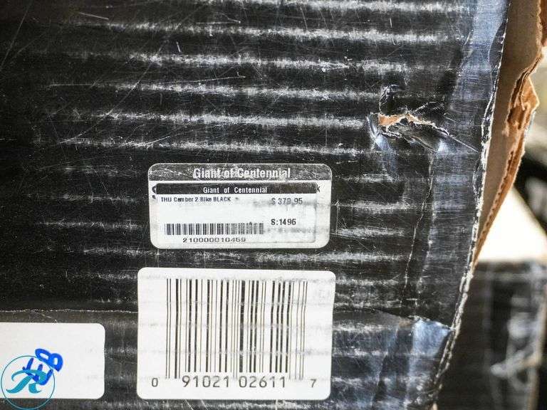 (2) Thule Camber 2 Hanging Hitch Mounted 2-Bike Racks - Roller Auctions