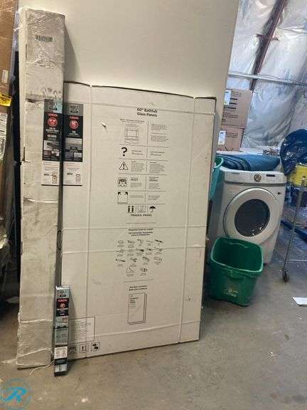 (1) Delta Kesara Matte Black 53-in to 60-in W x 60.75-in H Frameless Clear Glass Sliding Soft Close Bathtub door - Roller Auctions