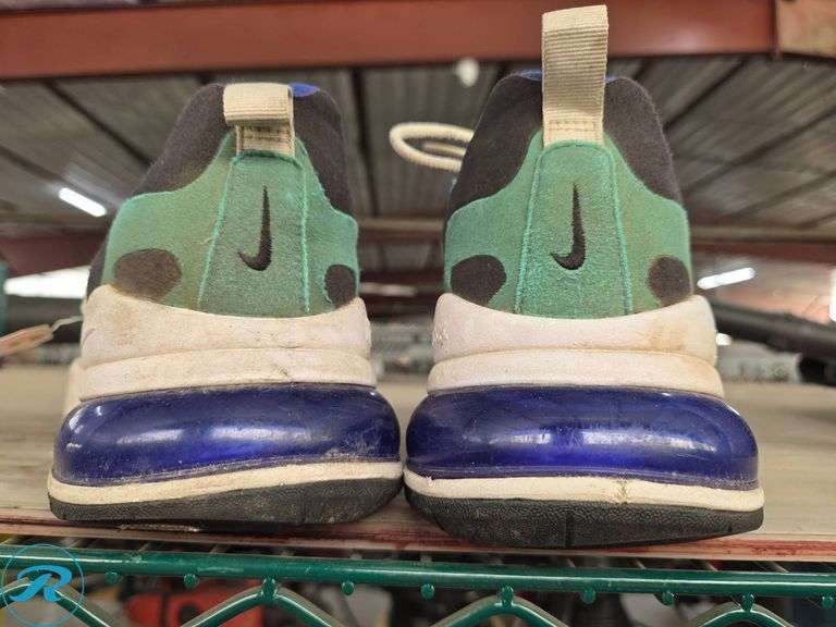 Nike Athletic Shoes with Multicolor Design, Size 10.5 - Roller Auctions