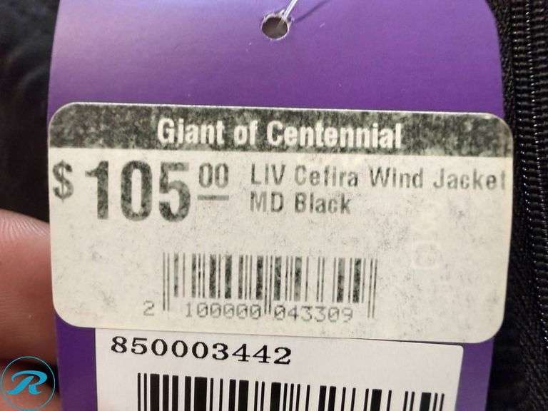 (2) LIV Cefira Women’s Wind Jackets, Size M - Roller Auctions