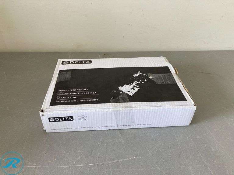 (1) New- Delta Nicoli Chrome Widespread 2-handle WaterSense Mid-arc Residential Handle Bathroom Sink Faucet with Drain - Roller Auctions