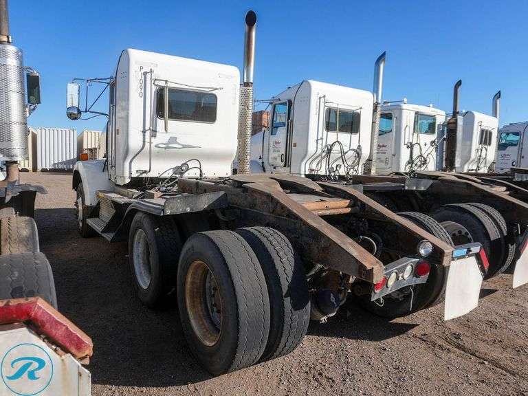 2008  Kenworth  T800  T/A Truck Tractor - Roller Auctions