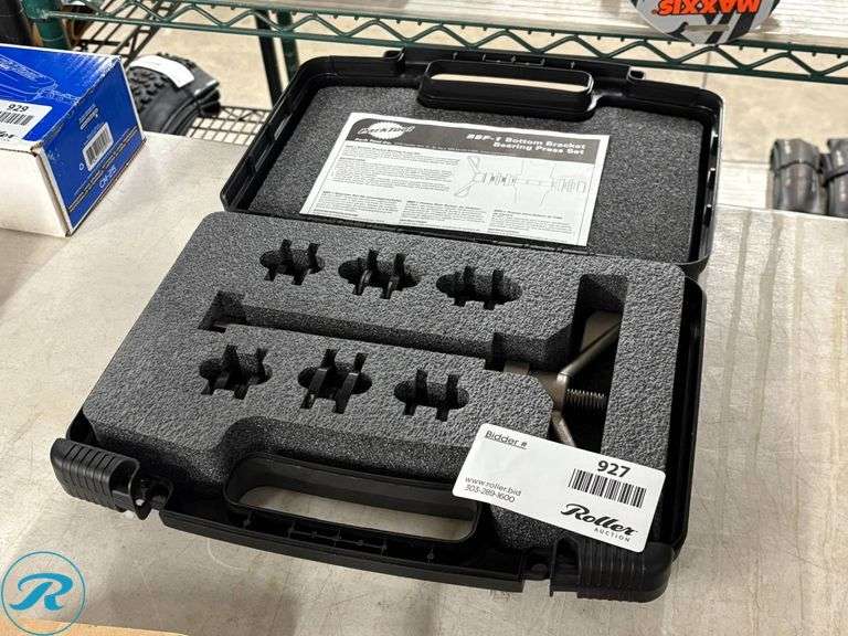 Park Tool BBP-1 Bottom Bracket Bearing Press Set with Case - Roller Auctions