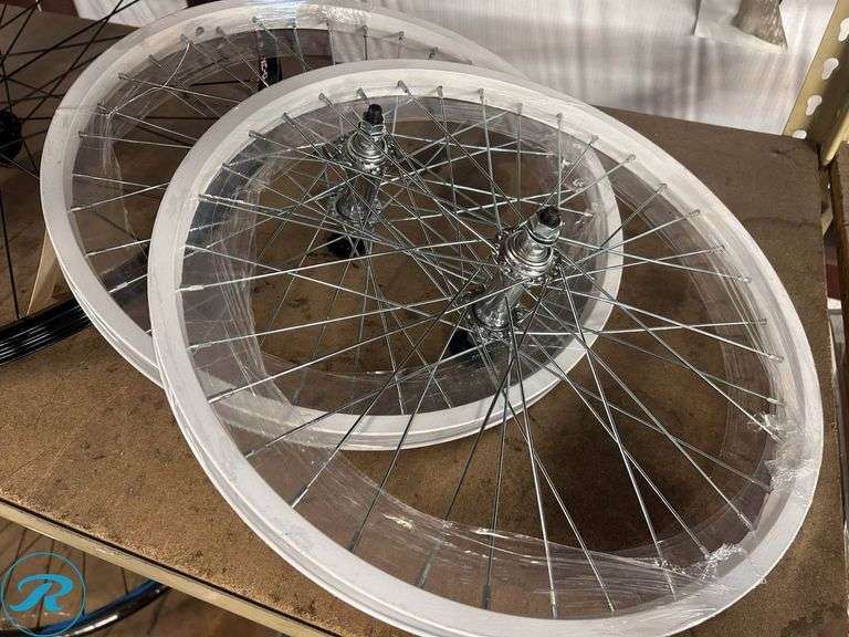 Sta-Tru RW26XCD Speed Tuned XC-D Rear Wheel and Two Spoked Replacement Wheels - Roller Auctions