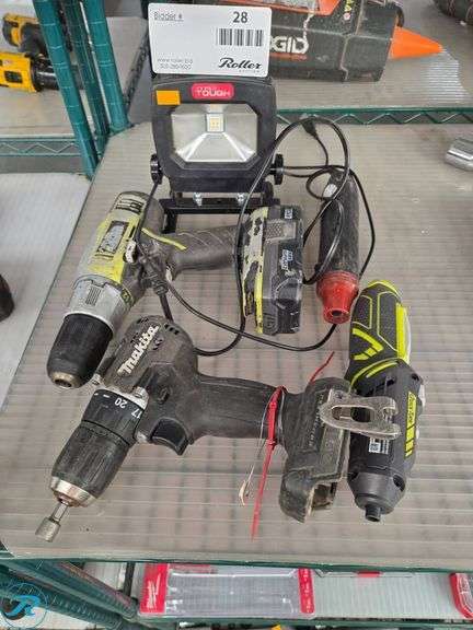 Power Tools: Makita XFD131 Cordless Drill, Ryobi HP44LVN QuickTurn Screwdriver, and Miscellaneous Accessories - Roller Auctions