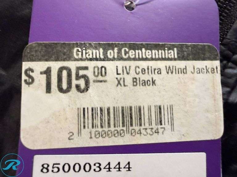 (2) Liv Cefira Women’s Wind Jackets, Size XL and XXL - Roller Auctions