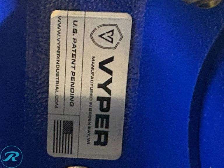 Vyper Rolling Shop Stool with Adjustable Backrest and Storage - Roller Auctions